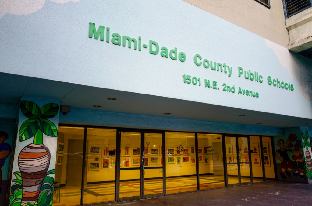 miami dade school calendar 23-24